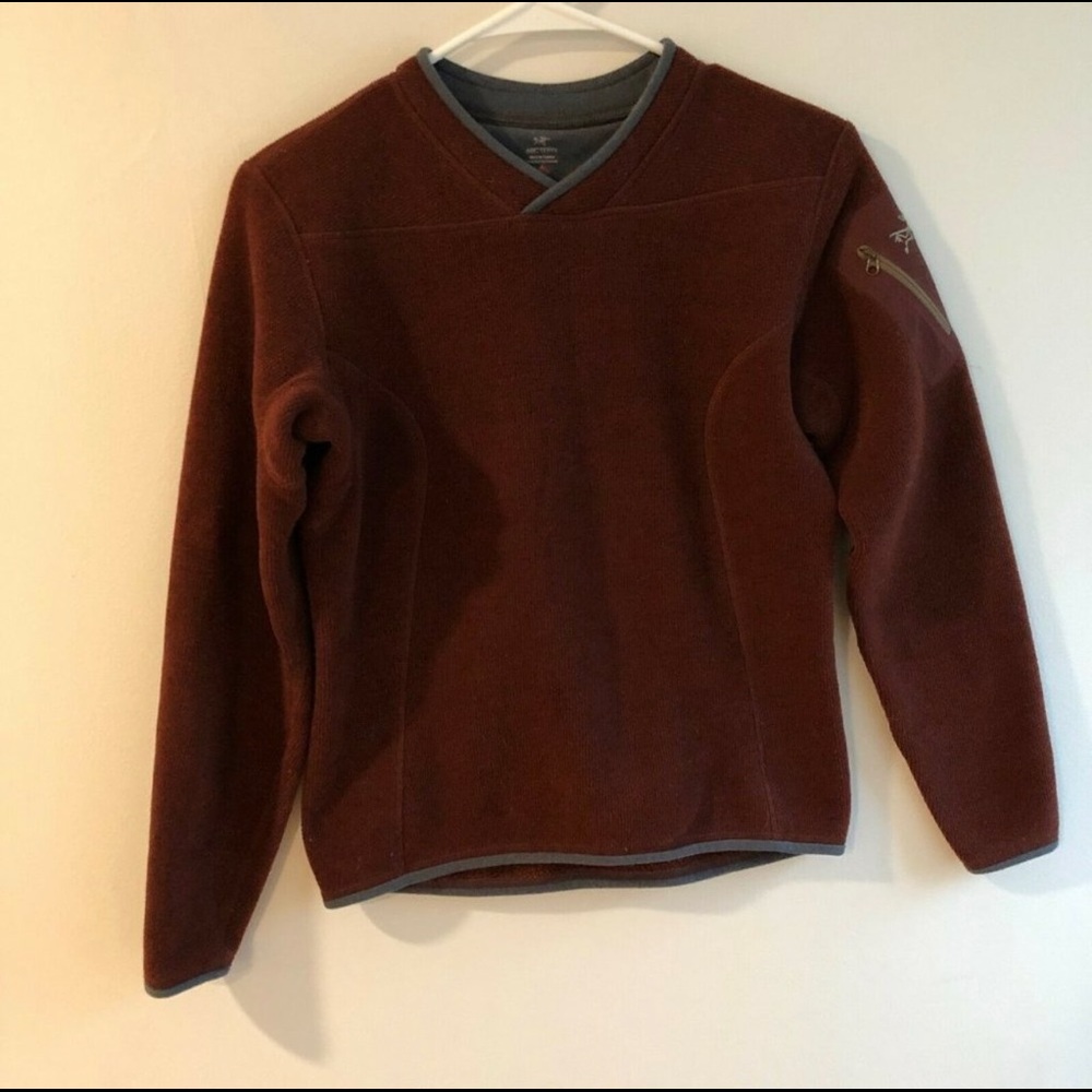 Arcteryx Reddish Brown Pullover Sweatshirt Arm Zipper Pocket Small V-Neck Small